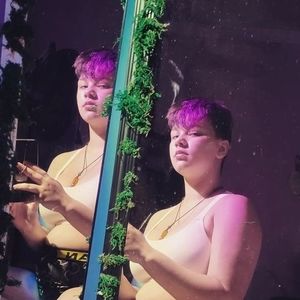 Meet your Posher, Makayla